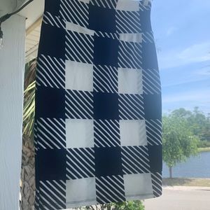 NWOT Lularoe Cassie Skirt